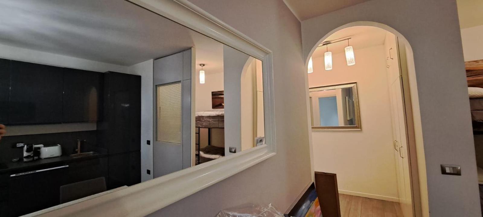 Marilyn Arpa Apartment Сірміоне Екстер'єр фото